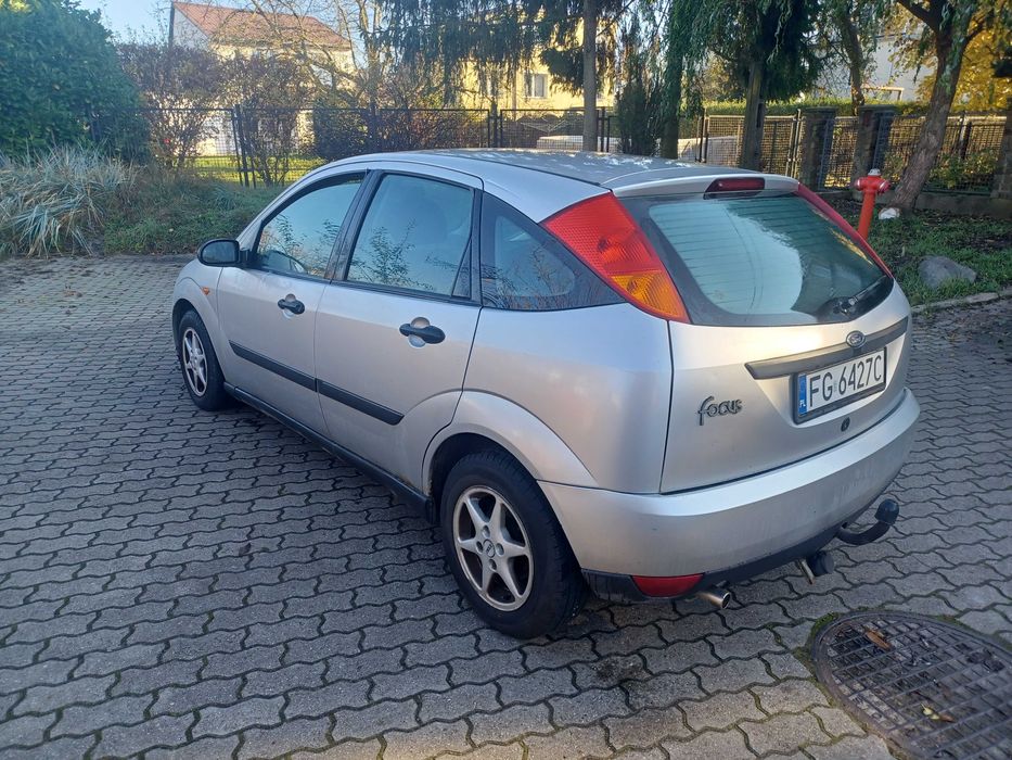 Ford focus 1.6 benzyna