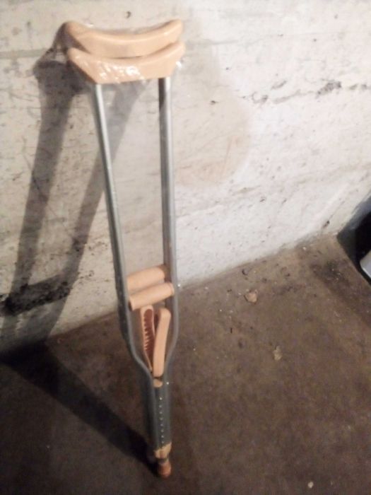 Продам Костыли алюминиевые, Новые