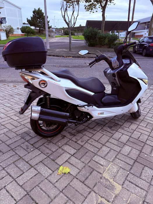 Daelim S3 125cc - Scooter