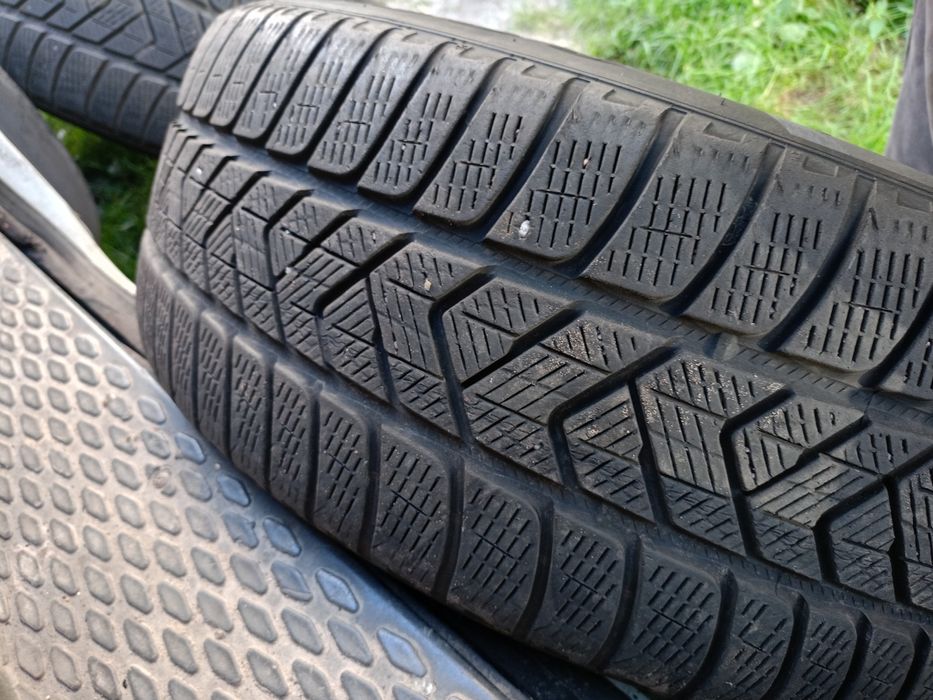 Koła 5x112 8Jx19H2 ET45 oryginał Audi Q4 etron + opony zima 235/55 R19