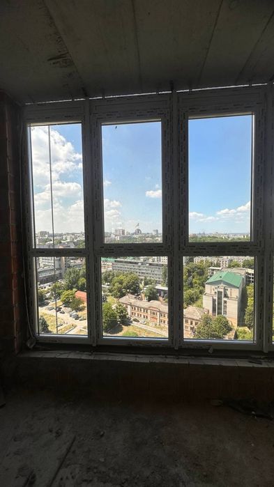 Продам 2-х кімнатну квартиру в ЖК MONTBLAN