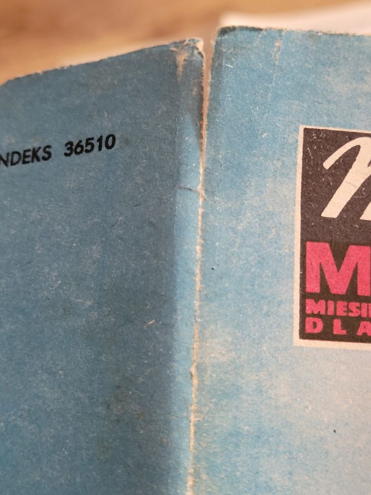 Mały Modelarz Nr 9/1977r Okręt desantowy, model kartonowy