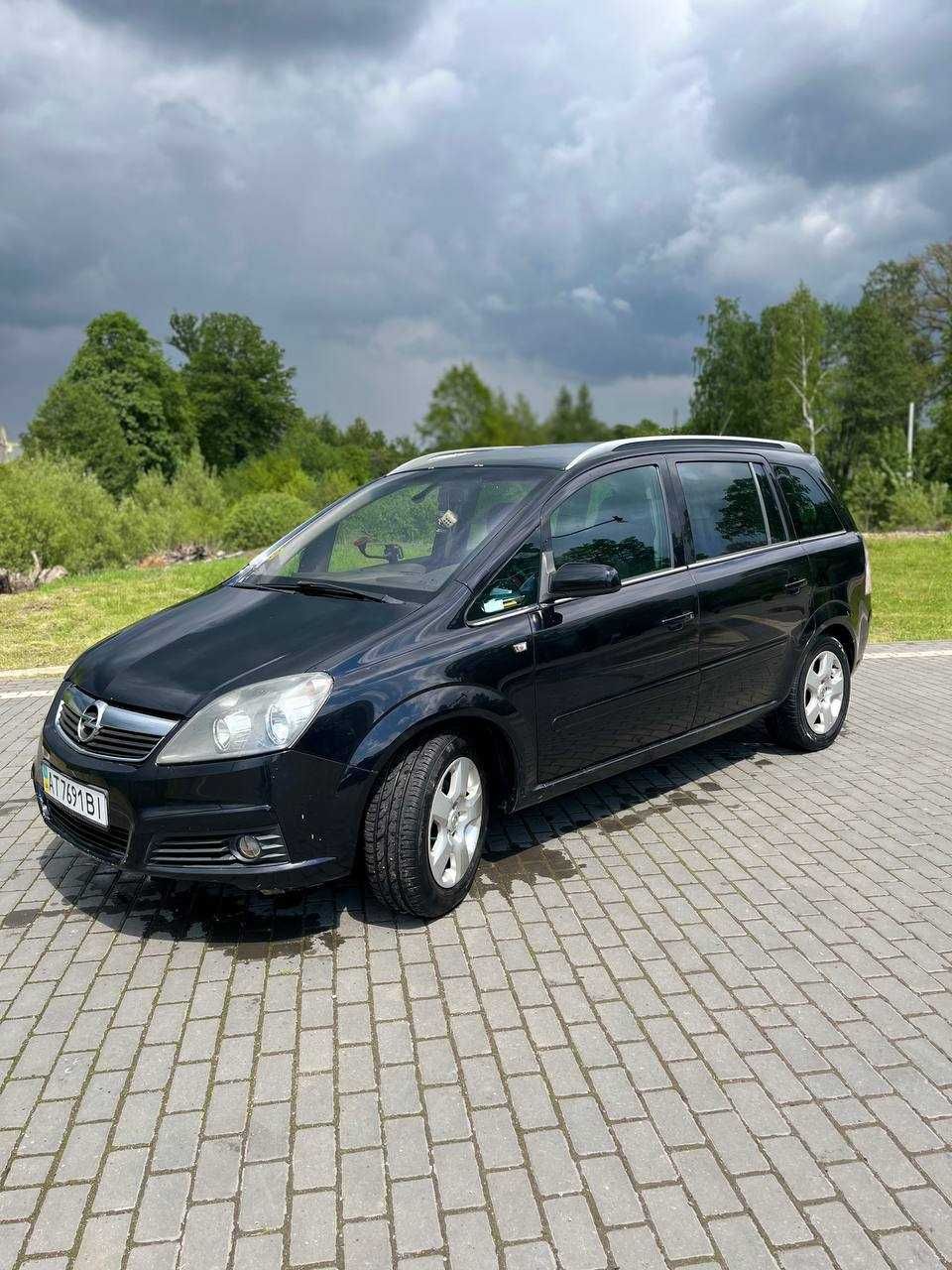 Продам автомобіль Opel Zafira B 2005 р, 1.8 Газ/Бензин