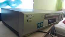 Magnetowid sony sprawny z pilotem
