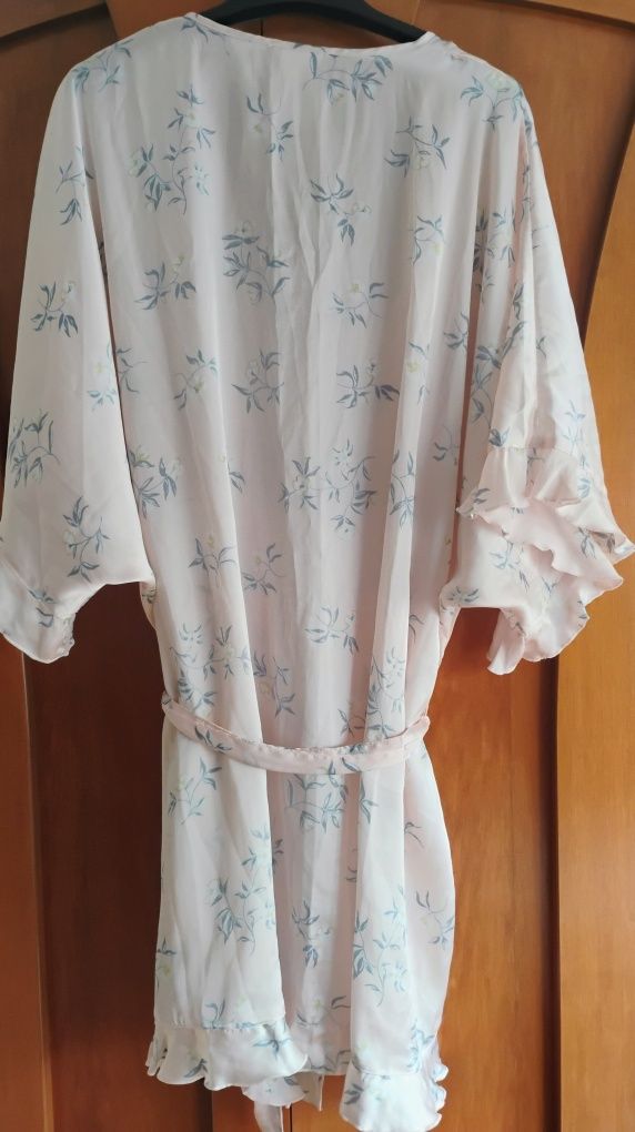 Dwa damskie szlafroki H&M w rozmiarze M/L.