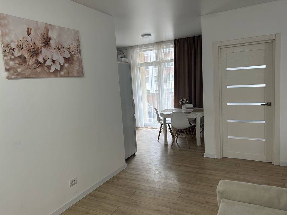 Подобова оренда квартири в новобудові Угорська