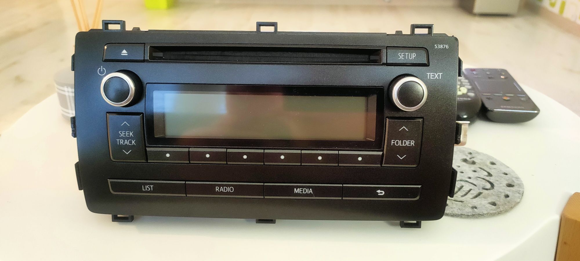 Orginalne radio samochodowe-Toyota Auris II 2014r