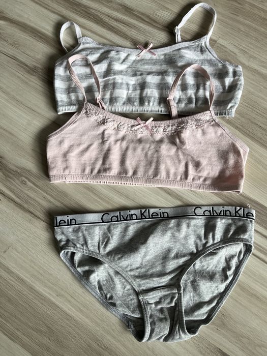 Biustonosz , top sportowy Danskin 128/134