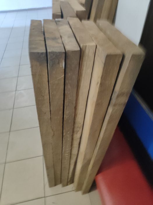 Сходинки дубові цільні сходи