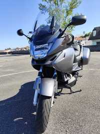 Moto Honda Deauville 700