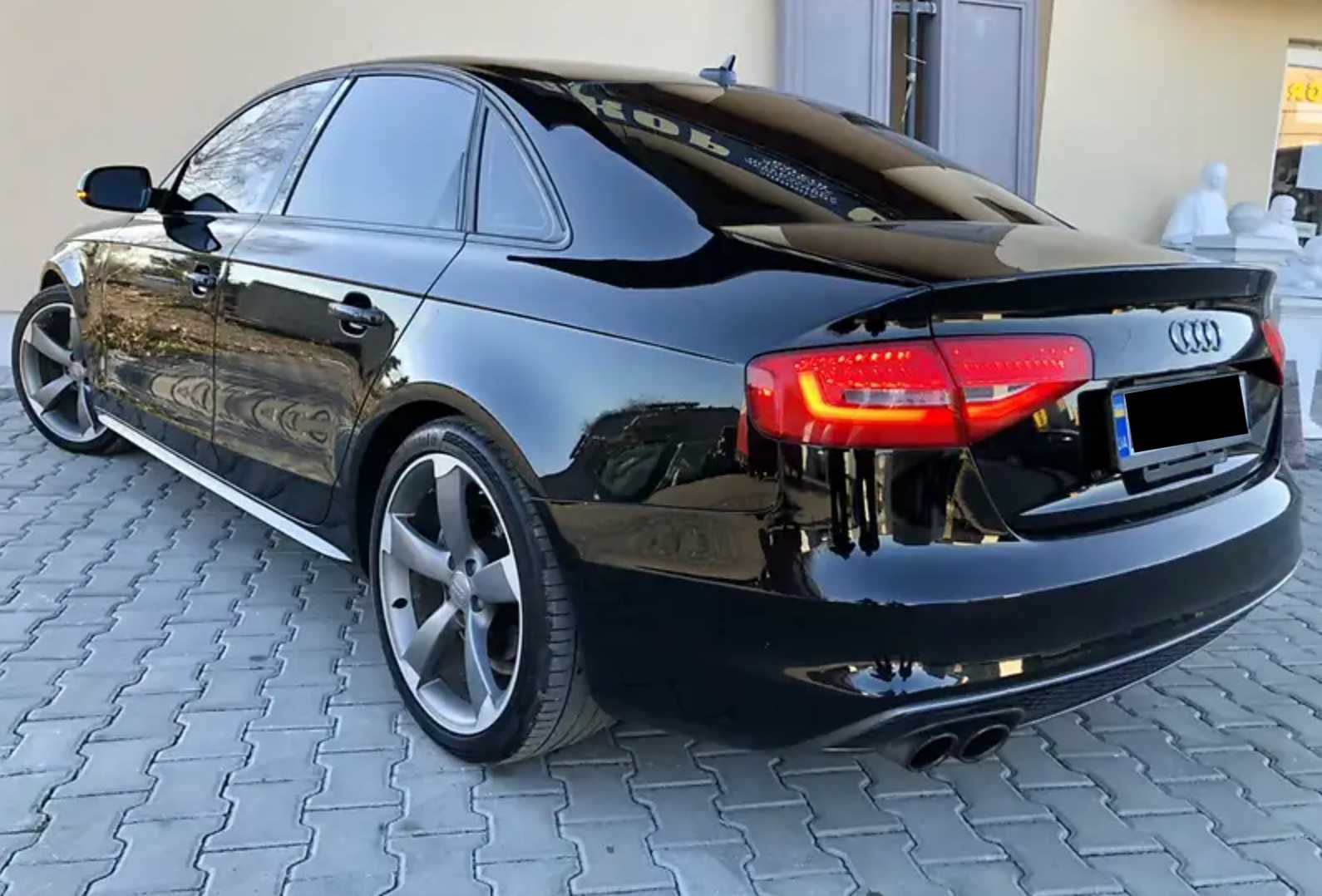 Audi a4 S-line 2015