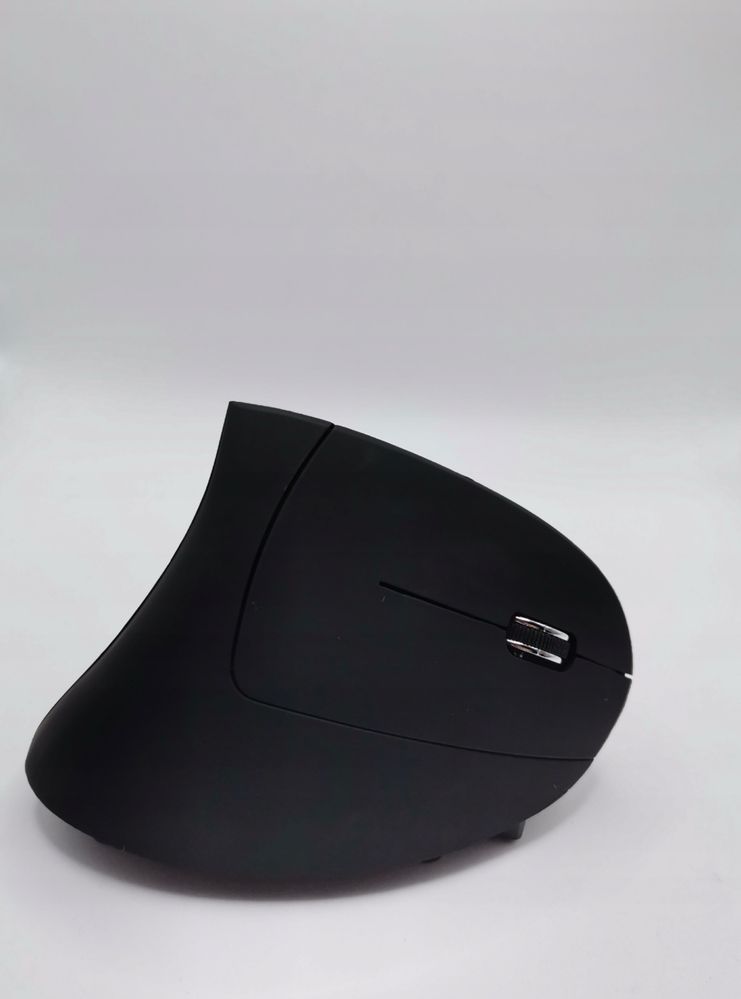Bezprzewodowa mysz ergonomiczna optyczna 2.4G