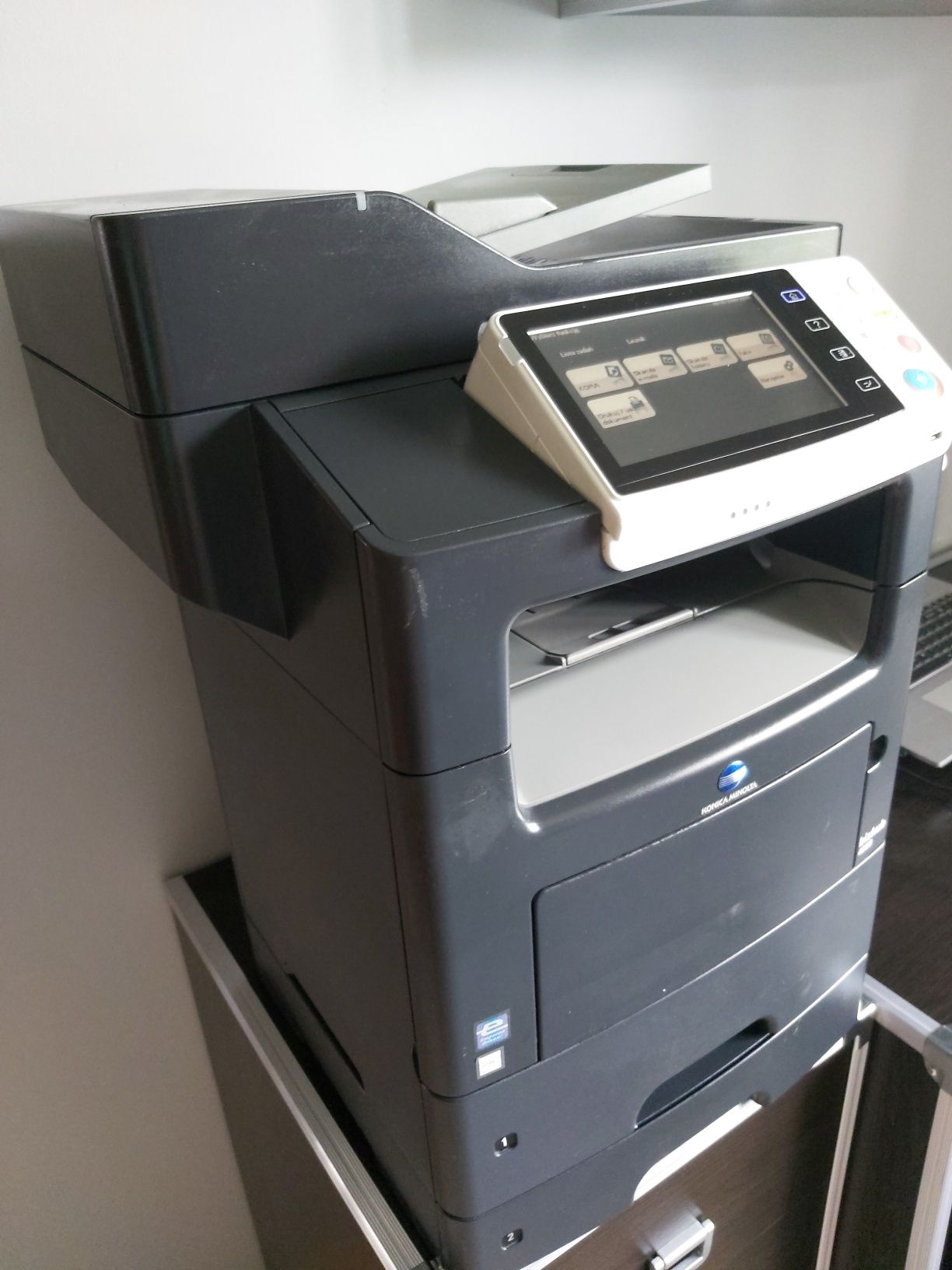 Konica Minolta bizhub 4050