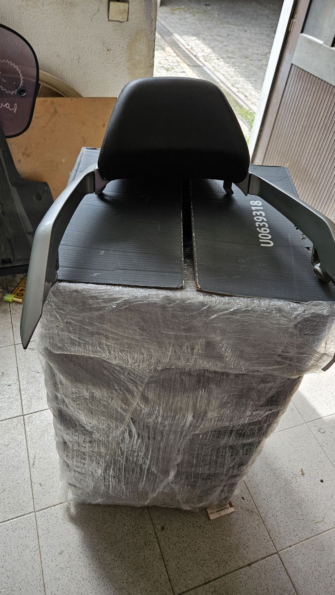 Vendo Suporte da mala de Scooter 125 Daelim