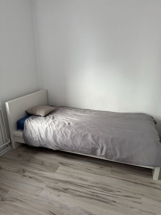 Zestsw lozko materac biurko