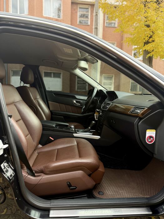 Mercedes E-class / 2.2cdi/автомат/Elegance