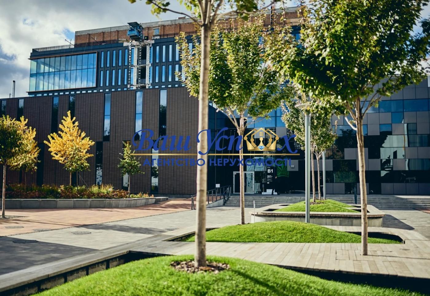 Продаж коммерческого помещения UNIT.City. вул Сім'ї Хохлових