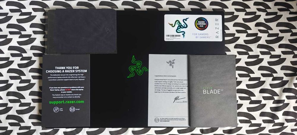 Razer Blade 17 | i7-12800H | RTX 3080Ti 16GB GDDR6 | 32GB RAM | 1TB