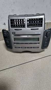 Toyota Yaris 2 radio, panel kompletny