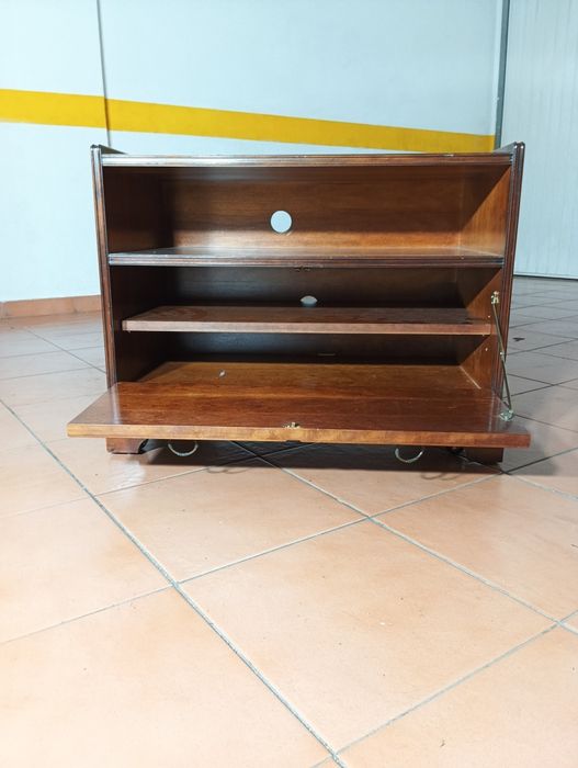 Móvel clássico como novo