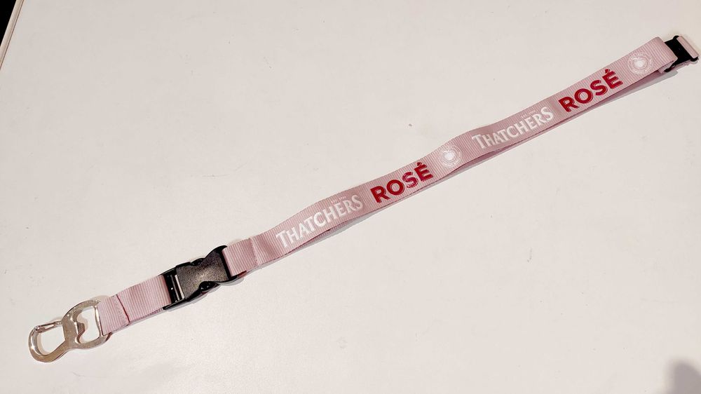 Відкривачка для пляшок із карабіном-затискачем,Thatchers Haze, нова