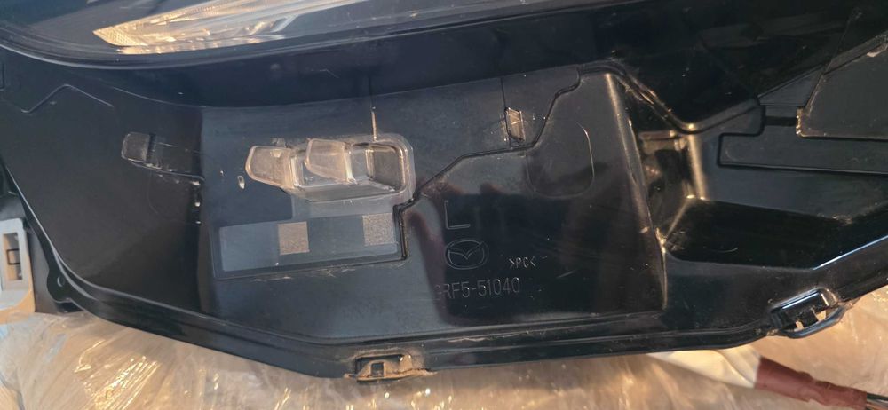 Reflektory Mazda 6 2018rok