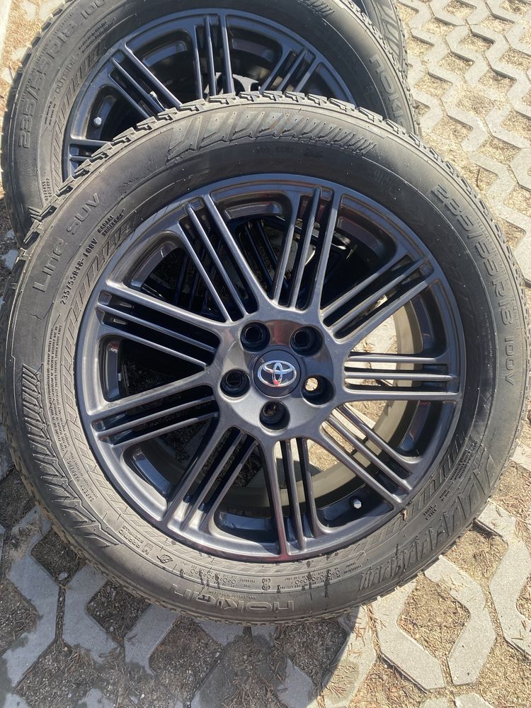 Felgi Toyota + opony letnie Nokian 235/55R18 100V Line SUV