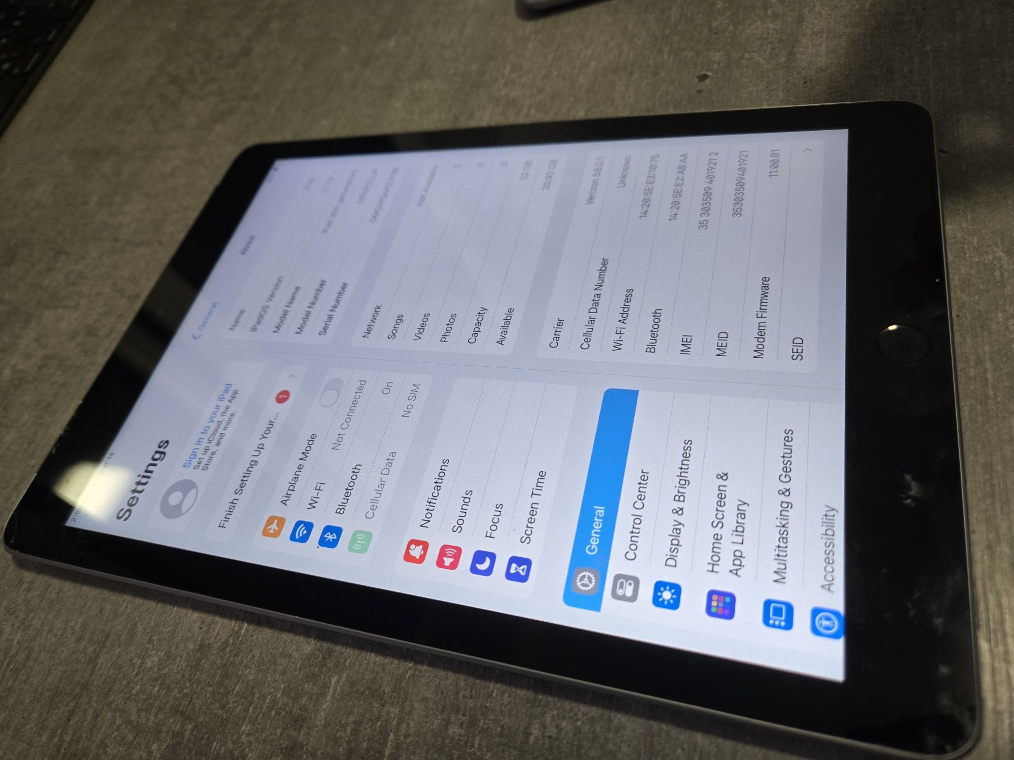 iPad 6 покоління. 32GB. LTE. Сім-карта. Space Grey. Гарантія