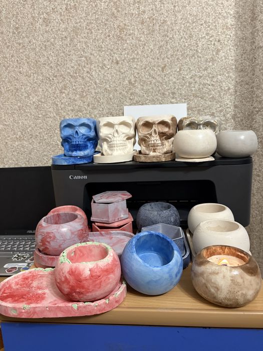 Кашпо з гіпсу у блт якому стилі