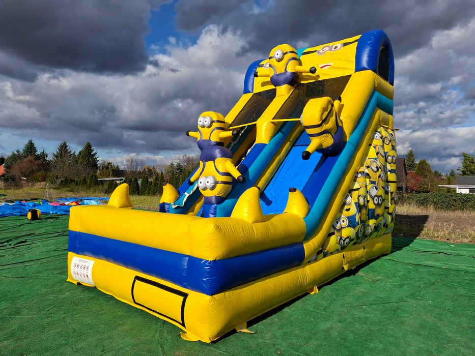 Надувна гірка "Шалені міньйони" нова