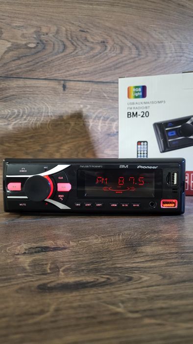 Bluetooth магнітола BM-20/USB/AUX/змінна підсвітка