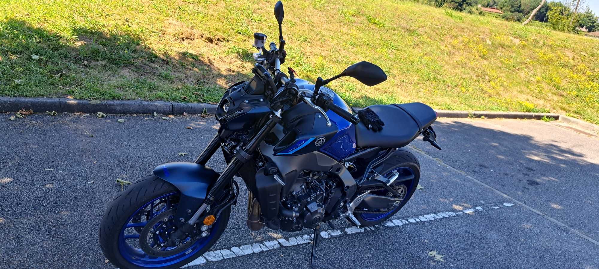 Yamaha MT09 como nova