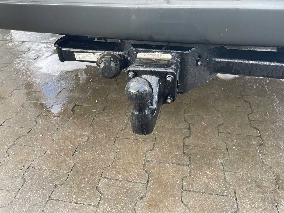 Mercedes Sprinter 317 automat, L4H2, hak 3,5 tony, webasto, winda
