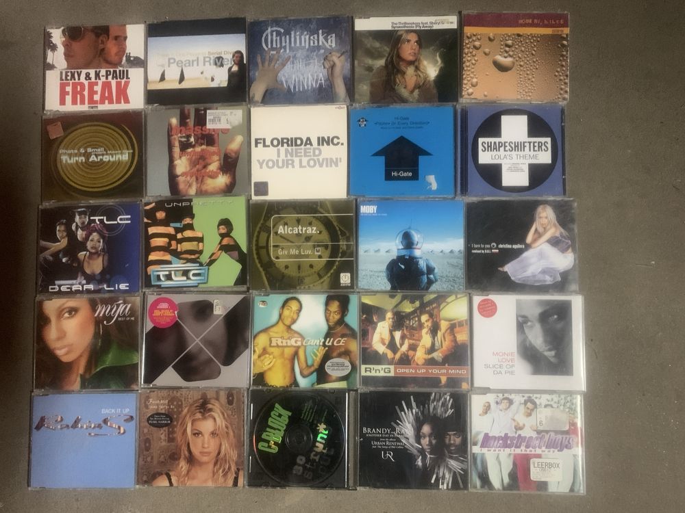 Single z lat 90 tych i nowsze