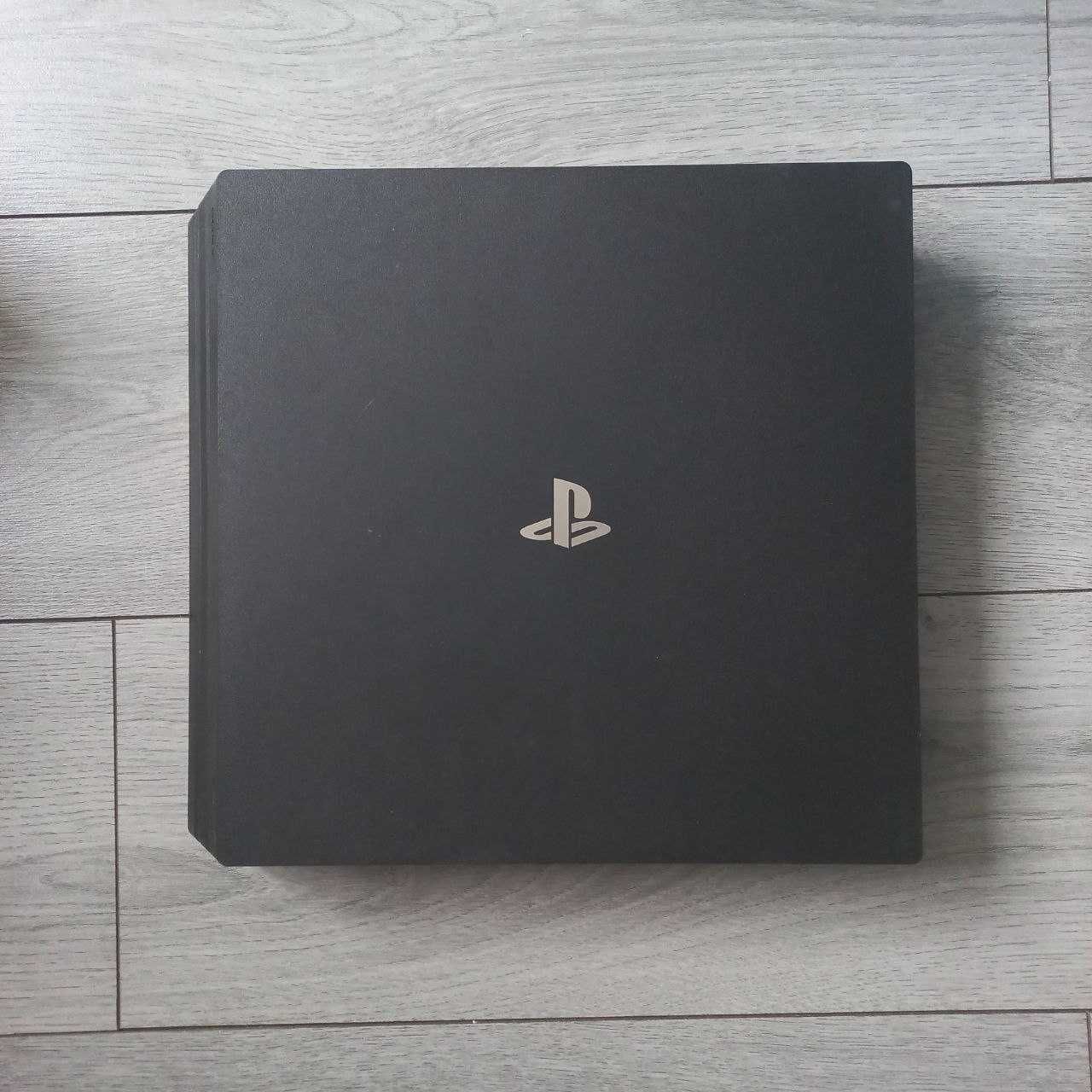 Playstation 4 PRO отличное состояние