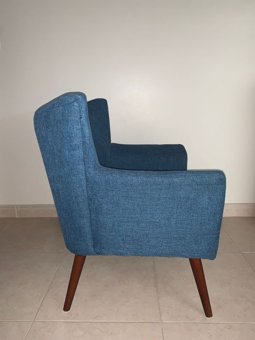 Cadeirão  de cor azul