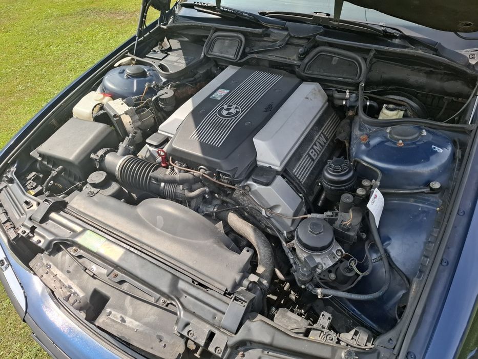 BMW e38 3.5 v8 1998r.