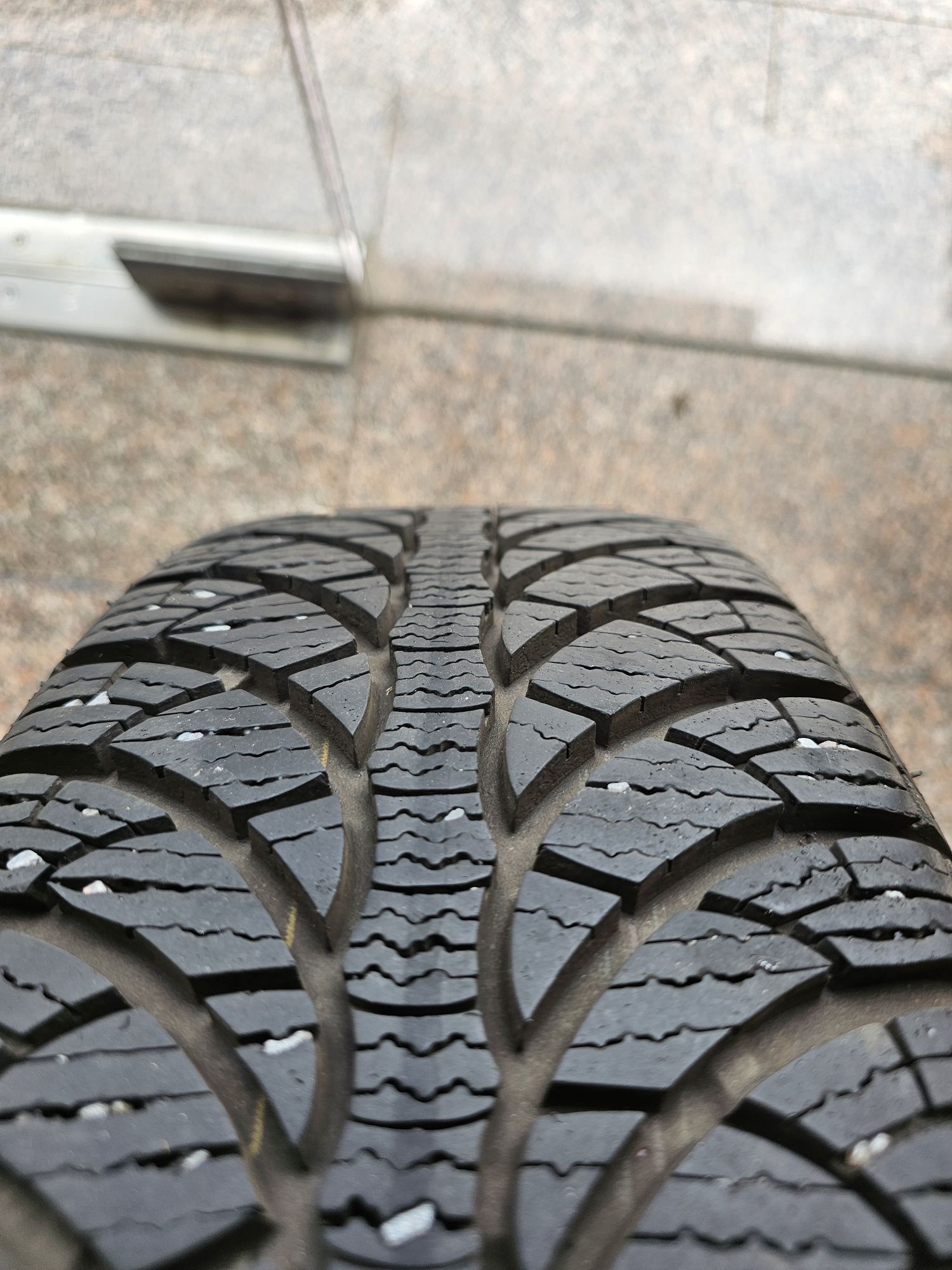 Jantes R15 4x100, pneu 185/65