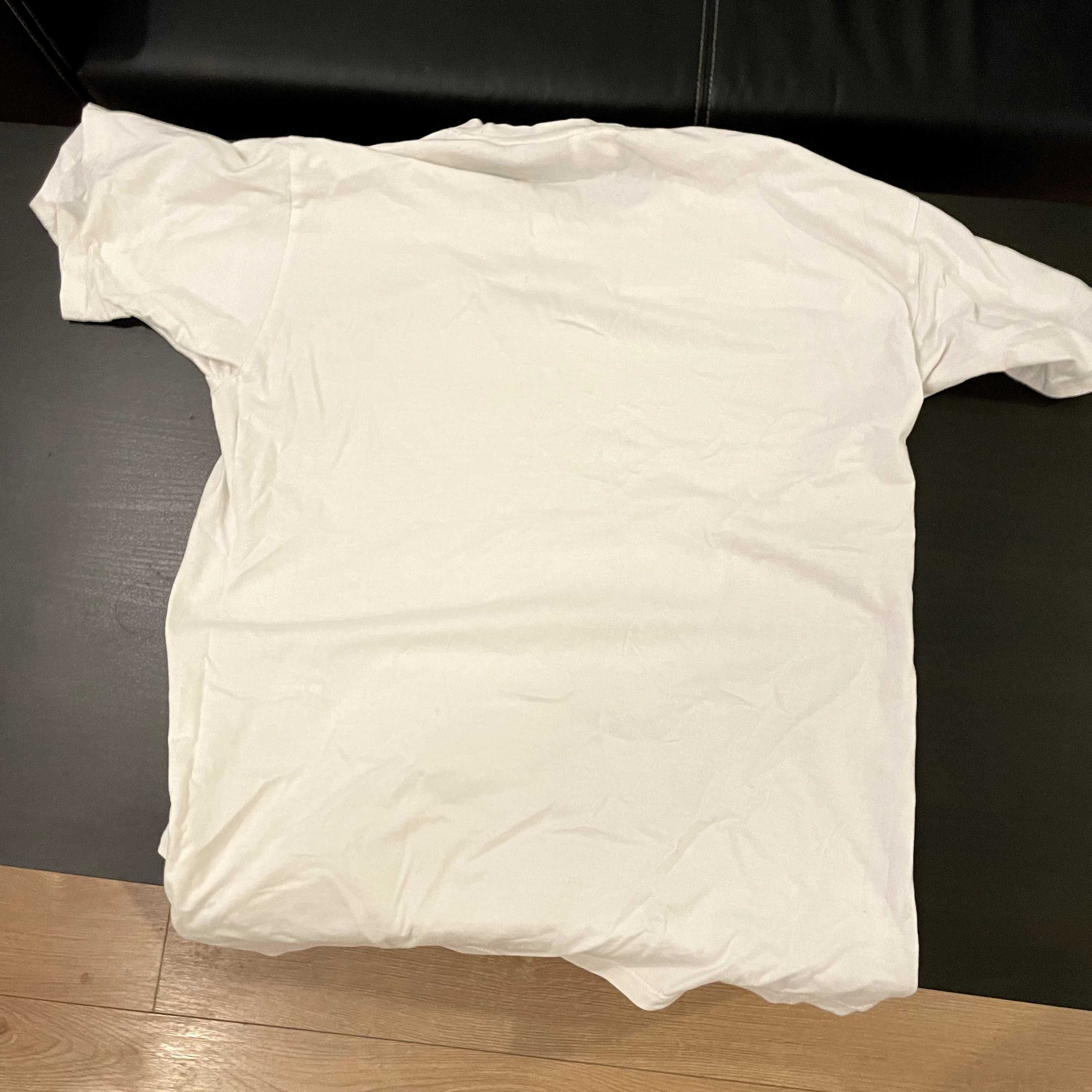 Koszulka z nadrukiem rozmiar L