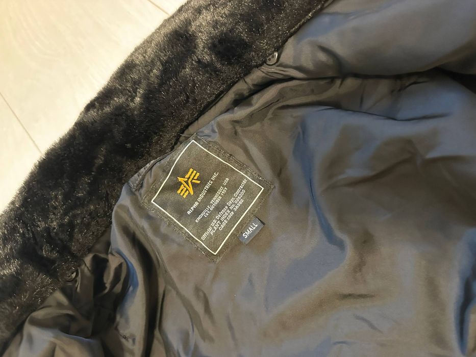 Бомбер Alfa industries чорний зимінй