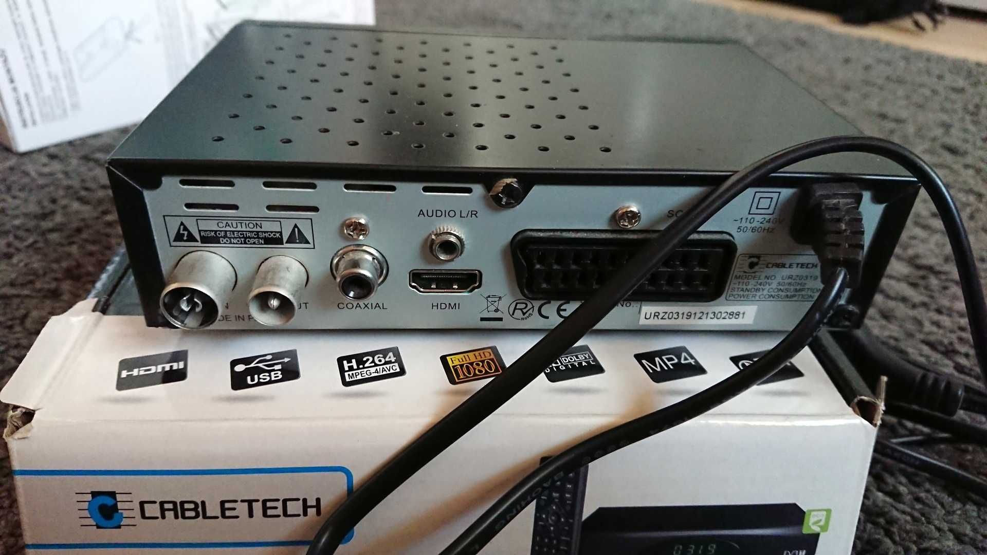 Tuner DVB T2 Cabletech URZ0319 - cały zestaw