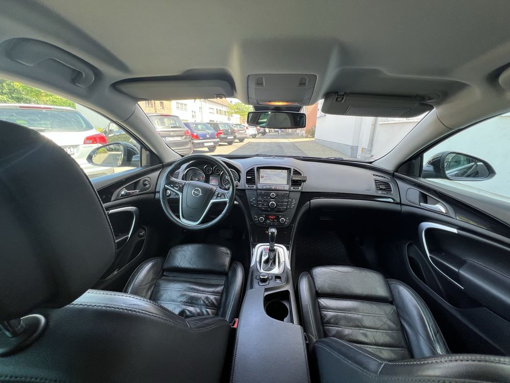 Opel Insignia Sports Tourer Cosmo 2.0 CDTI 160 KM Automat • 2009