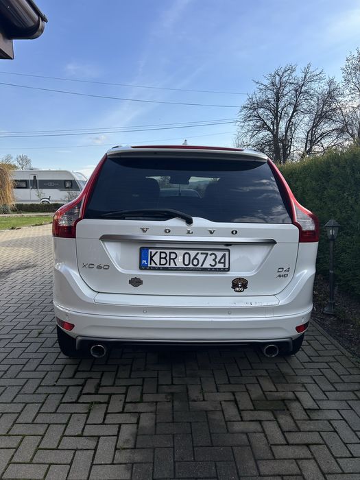 Volvo XC60 D5 R-Design Automat 215 KM – uszkodzony – 2013 r.