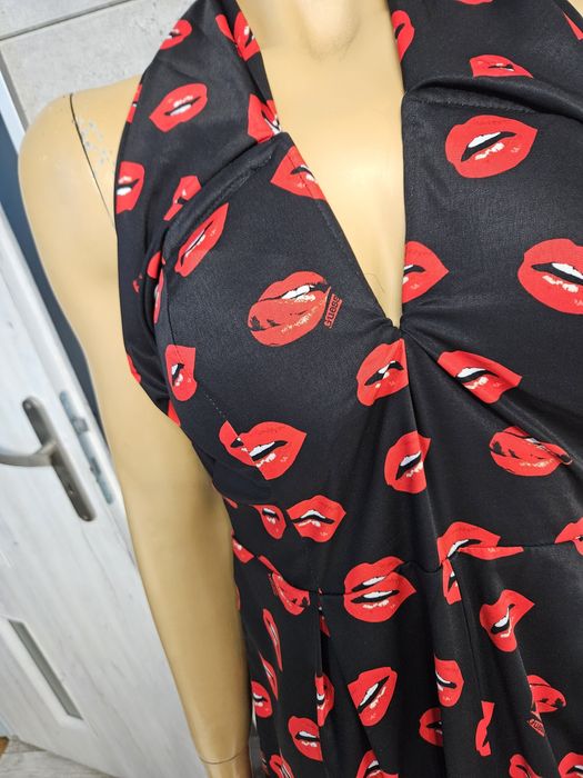 Kombinezon na lato elegancki Guess rozm M w usta