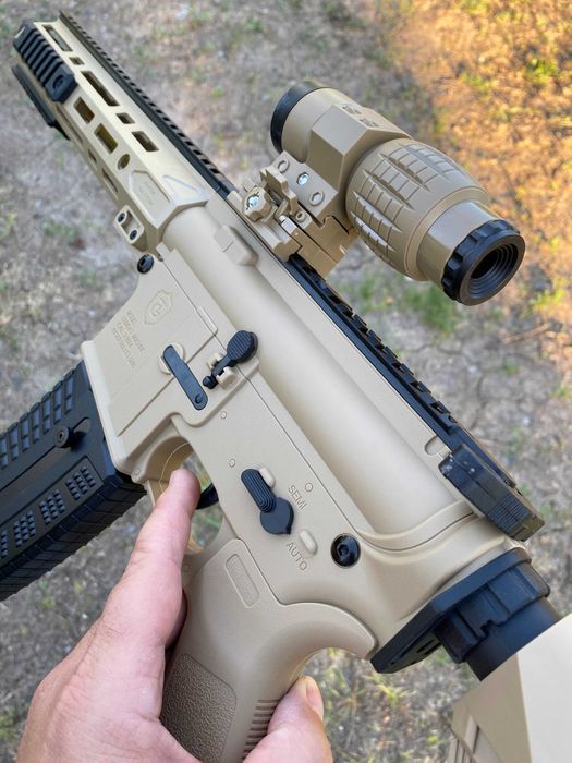 Іграшковий автомат F4 на орбізах ЕЛЕКТРОподача орбіган гель бластер