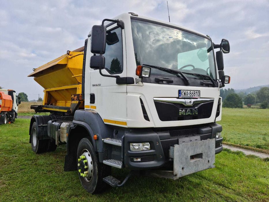MAN TGM 18.250 4X4 Euro 6 Piaskarka schmidt stratos 6 m3 manual