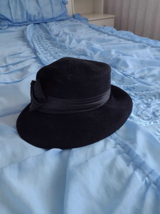 Sprzedam eleganckie futro damskie i kapelusz