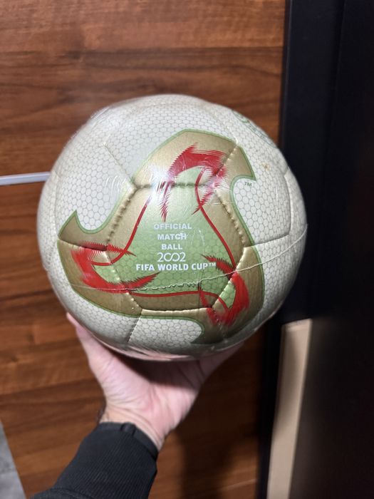 Pilka meczowa Adidas Fevernova 2002 OMB Korea Japonia