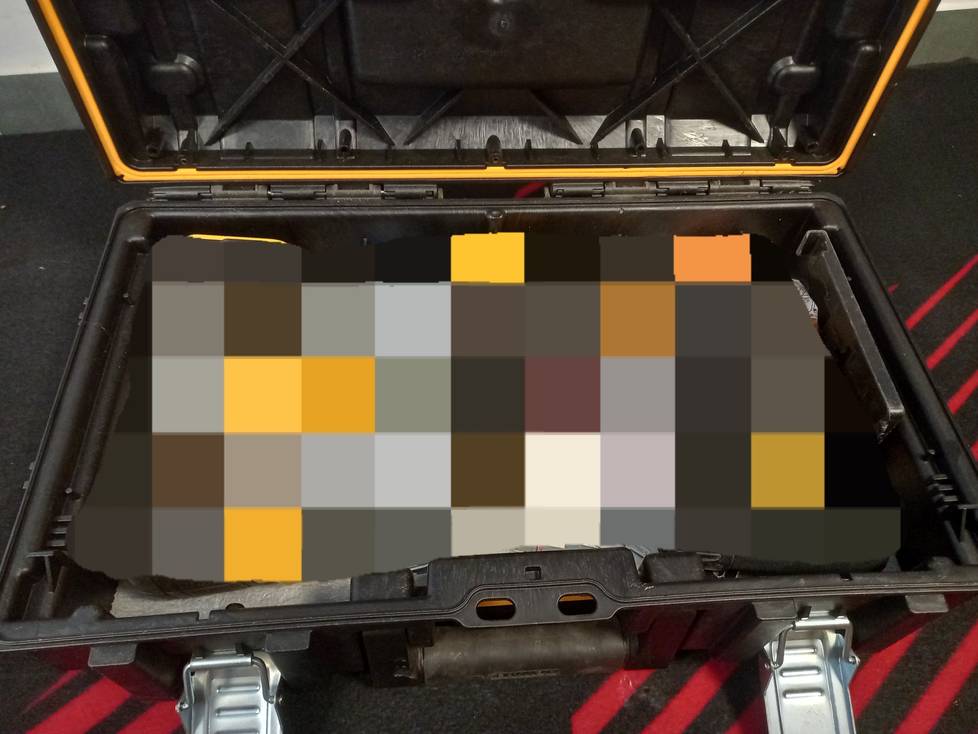 Walizka DeWalt toughsystem