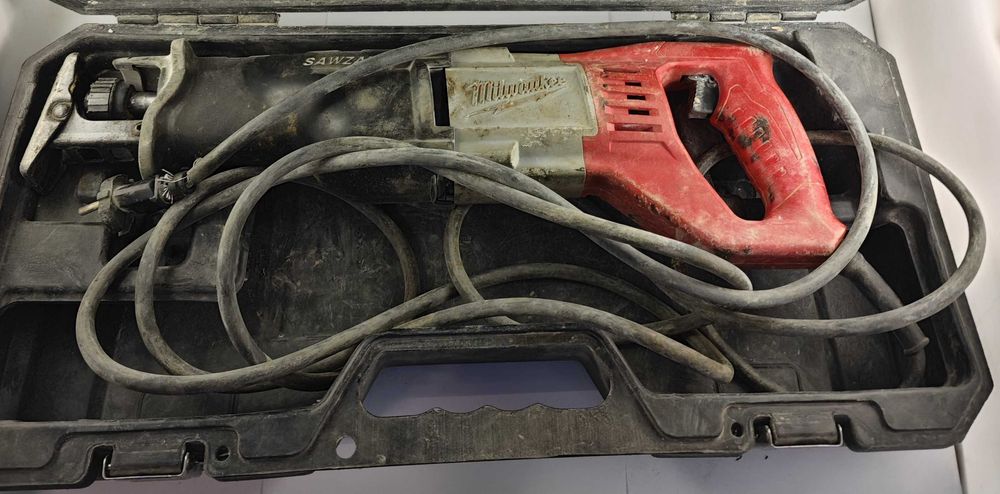 Piła szablasta elektryczna Milwaukee 1500 W